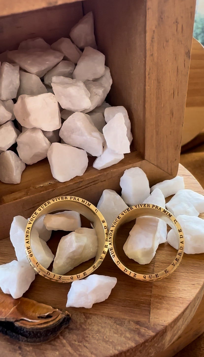 Aliança de Casamento em Ouro 18k - Modelo Diz que é Verdade | 10mm | 12x R$2.283,33