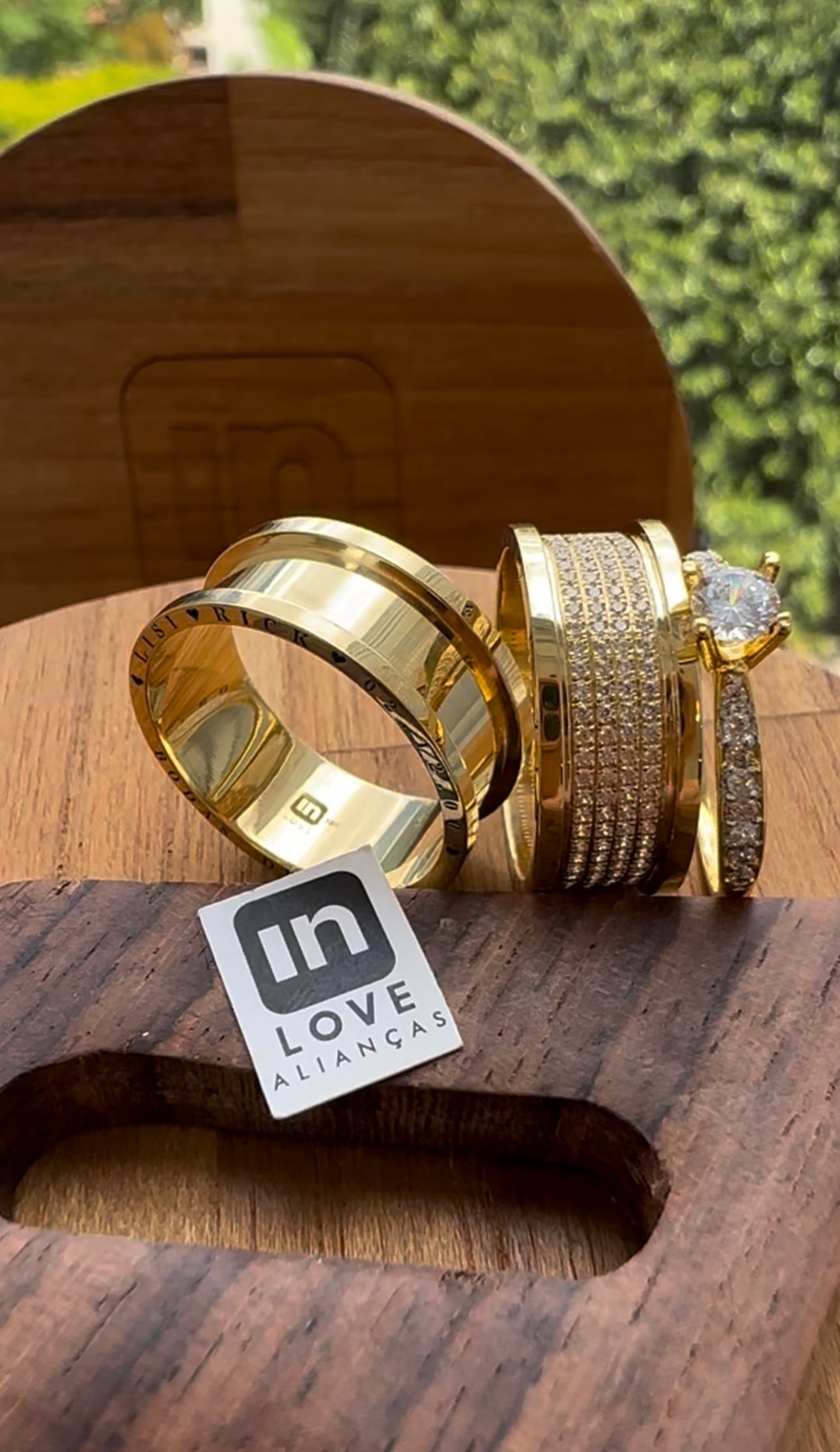 Par de Alianças em Ouro 18k - Modelo Intense | 8mm | 12x R$999