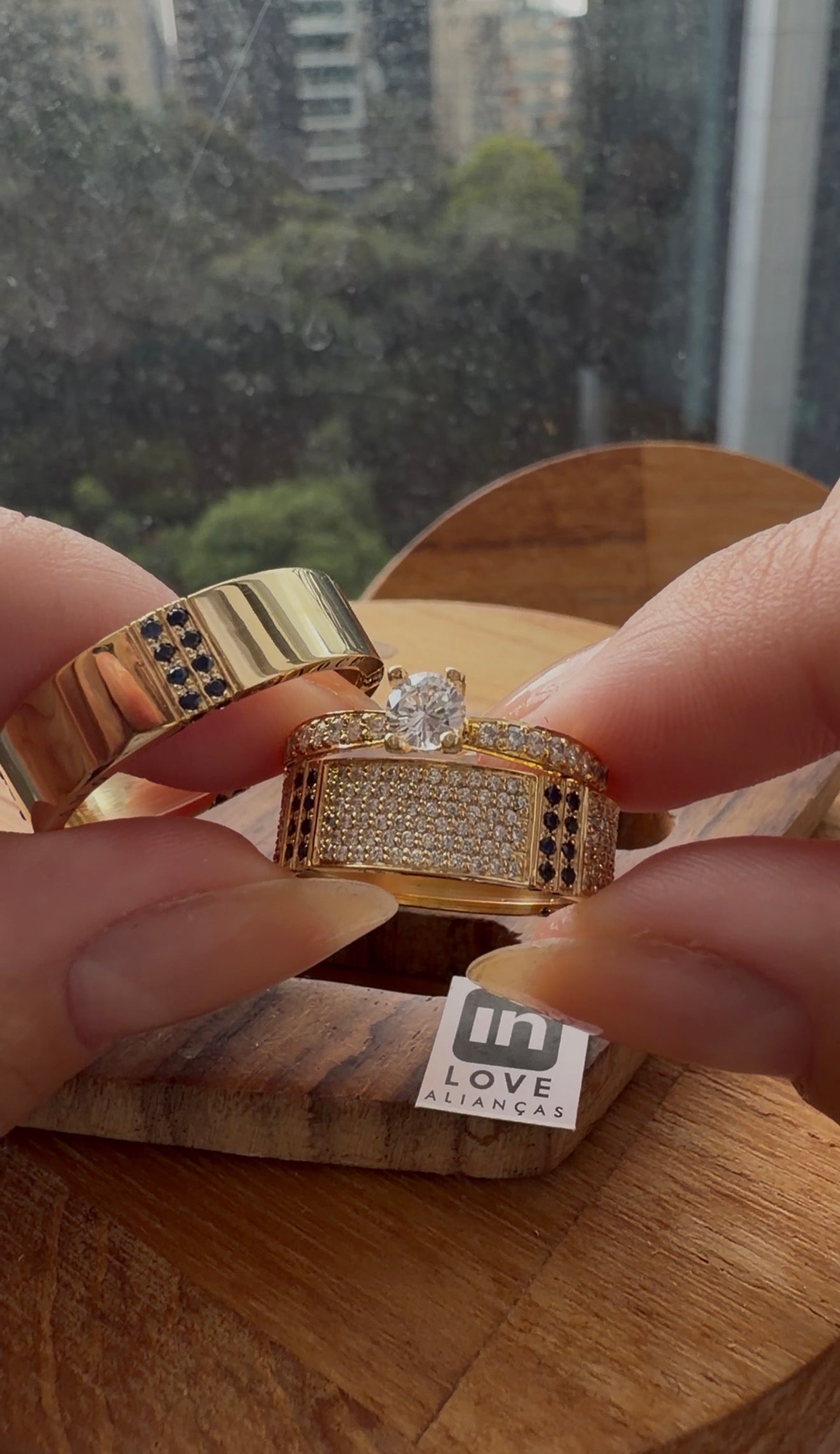 Par de Alianças em Ouro 18k - Modelo Eu Amo Você  | 6mm | 12x R$1.324.