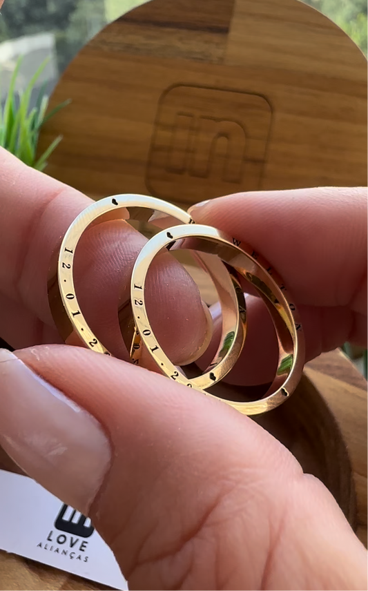Alianças de Casamento em Ouro 18k - Modelo Frases do Amor | 3mm | 12x R$582.5