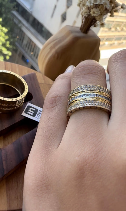 Alianças de Casamento em Ouro 18k - Modelo Ainda Bem | 10mm | 12x R$1.890