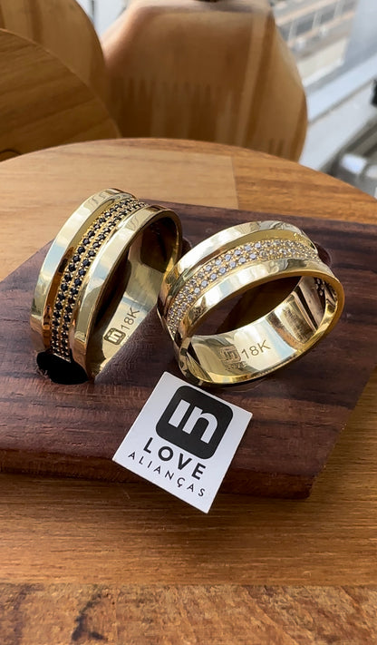 Alianças de Casamento em Ouro 18k - Modelo Capítulos | 7mm | 12x R$833