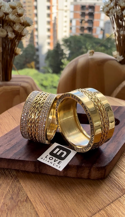 Alianças de Casamento em Ouro 18k - Modelo Esse Amor | 10mm | 12x R$1.915