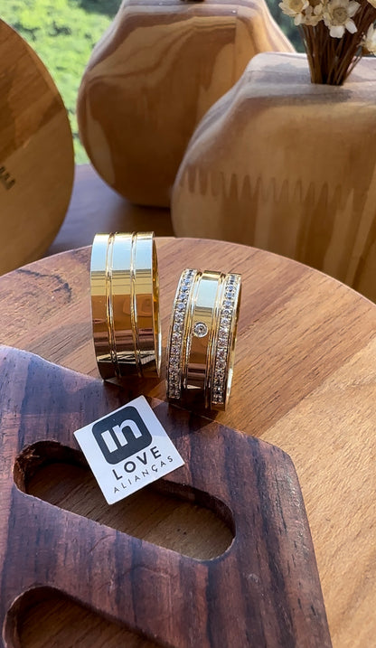Alianças de Casamento em Ouro 18k - Modelo Nossa História | 8mm | 12x R$825