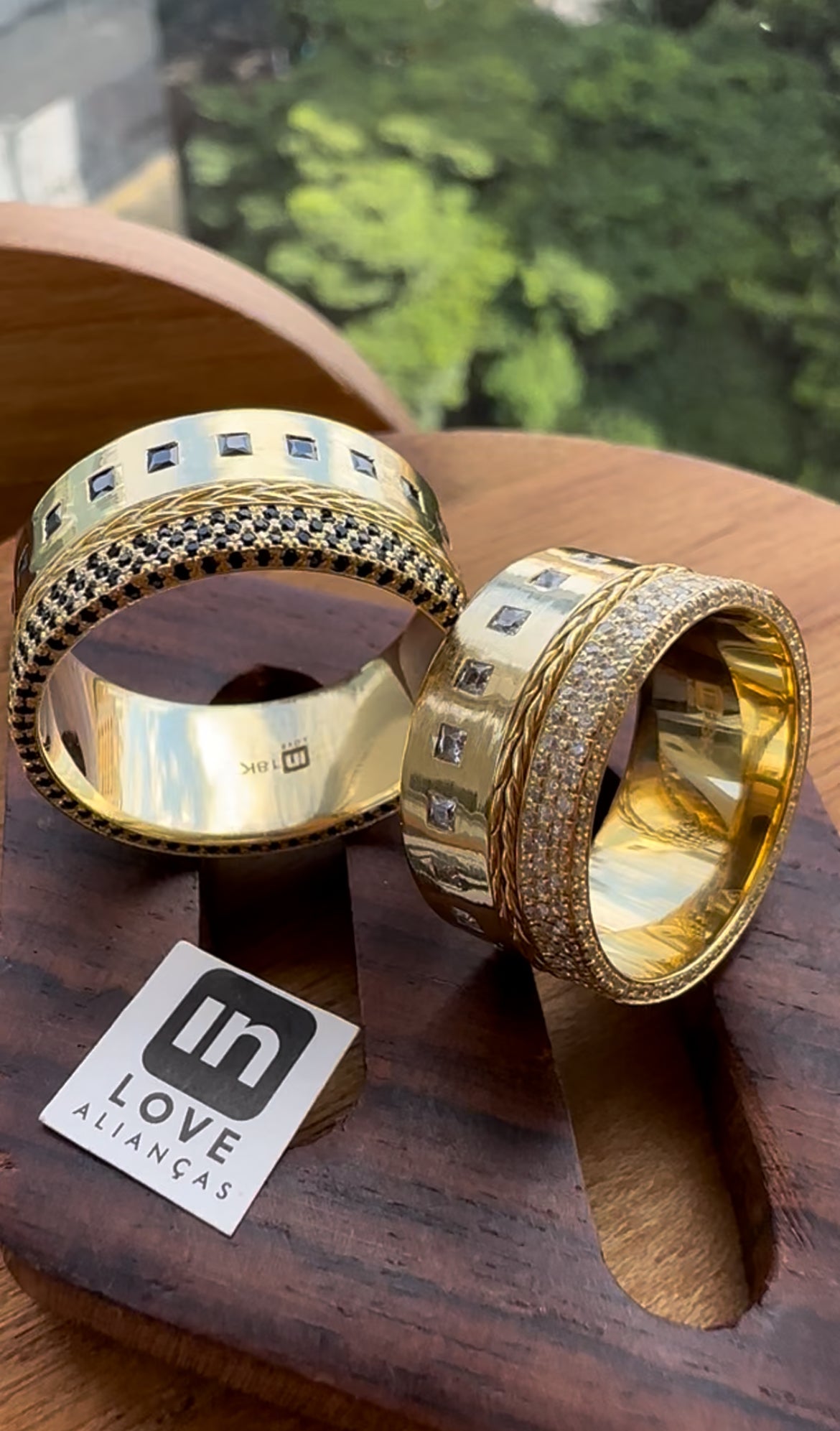 Aliança de Casamento em Ouro 18k - Modelo Diz que é Verdade | 10mm | 12x R$2.283,33