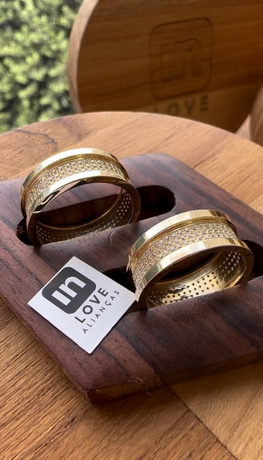 Alianças de Casamento em Ouro 18k - Modelo Intense | 7mm | 12x R$833