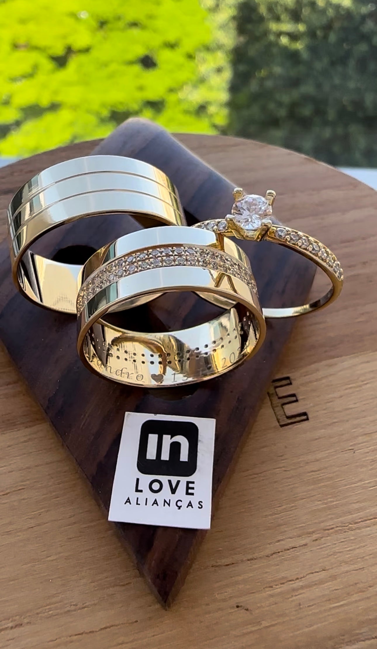 Par de Alianças em Ouro 18k - Modelo Quero te Amar | 8mm | 12x R$758
