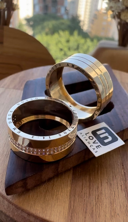 Alianças de Casamento em Ouro 18k - Modelo Carinho | 8mm | 12x R$946,66