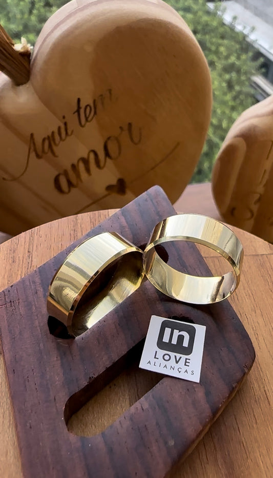 Alianças de Casamento em Ouro 18k - Modelo Sonho Bom | 7mm | 12x R$499
