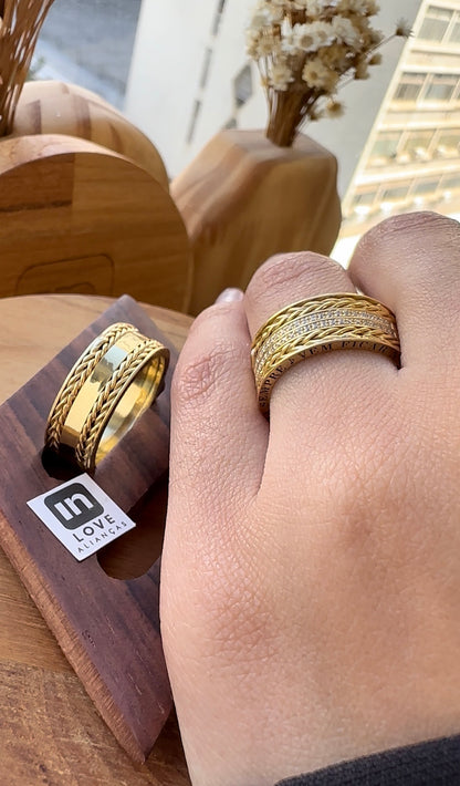Alianças de Casamento em Ouro 18k - Modelo Pra Sempre | 8mm | 12x R$1.453,33