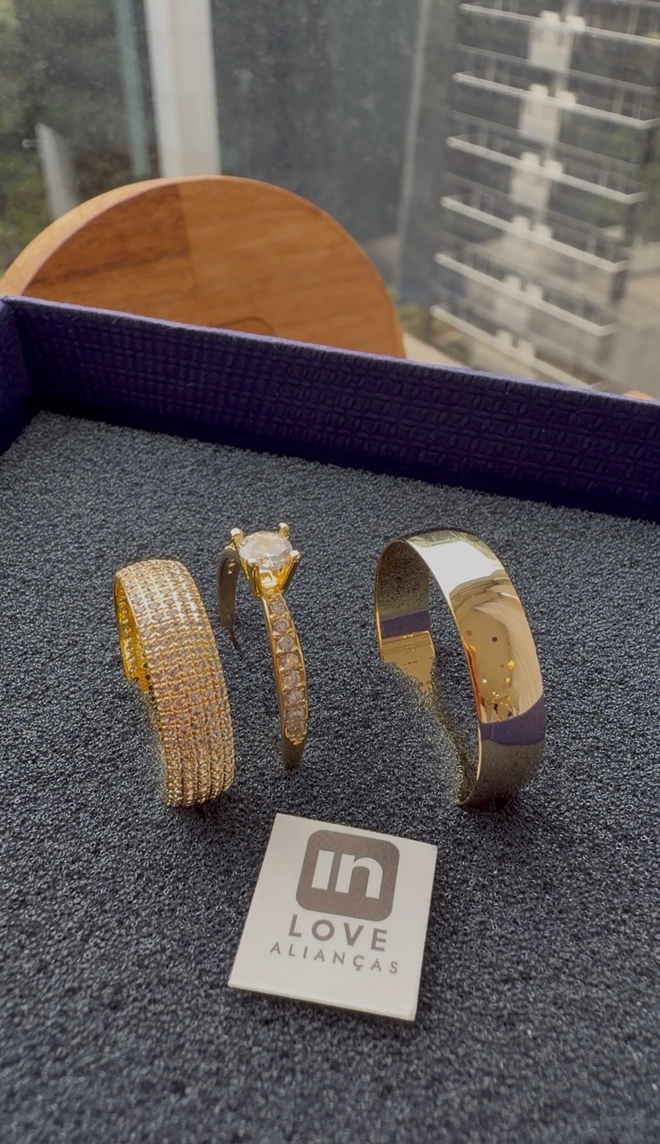 Par de Alianças em Ouro 18k - Modelo O Amor | 5mm | 12x R$541
