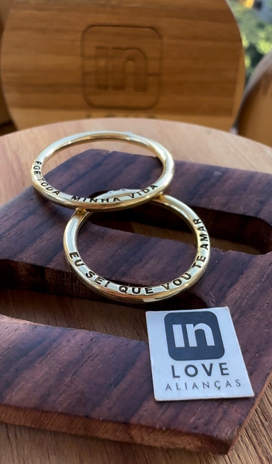 Alianças de Casamento em Ouro 18k - Modelo Seu Par | 2mm | 12x R$499.16