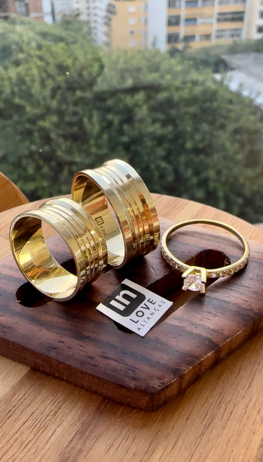 Alianças de Casamento em Ouro 18k - Modelo Favorite | 8mm | 12x R$583