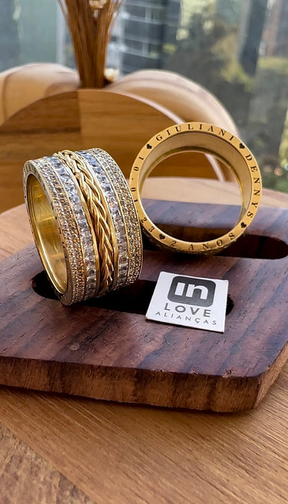 Alianças de Casamento em Ouro 18k - Modelo A Gente Junto | 10mm | 12x R$2.165,83