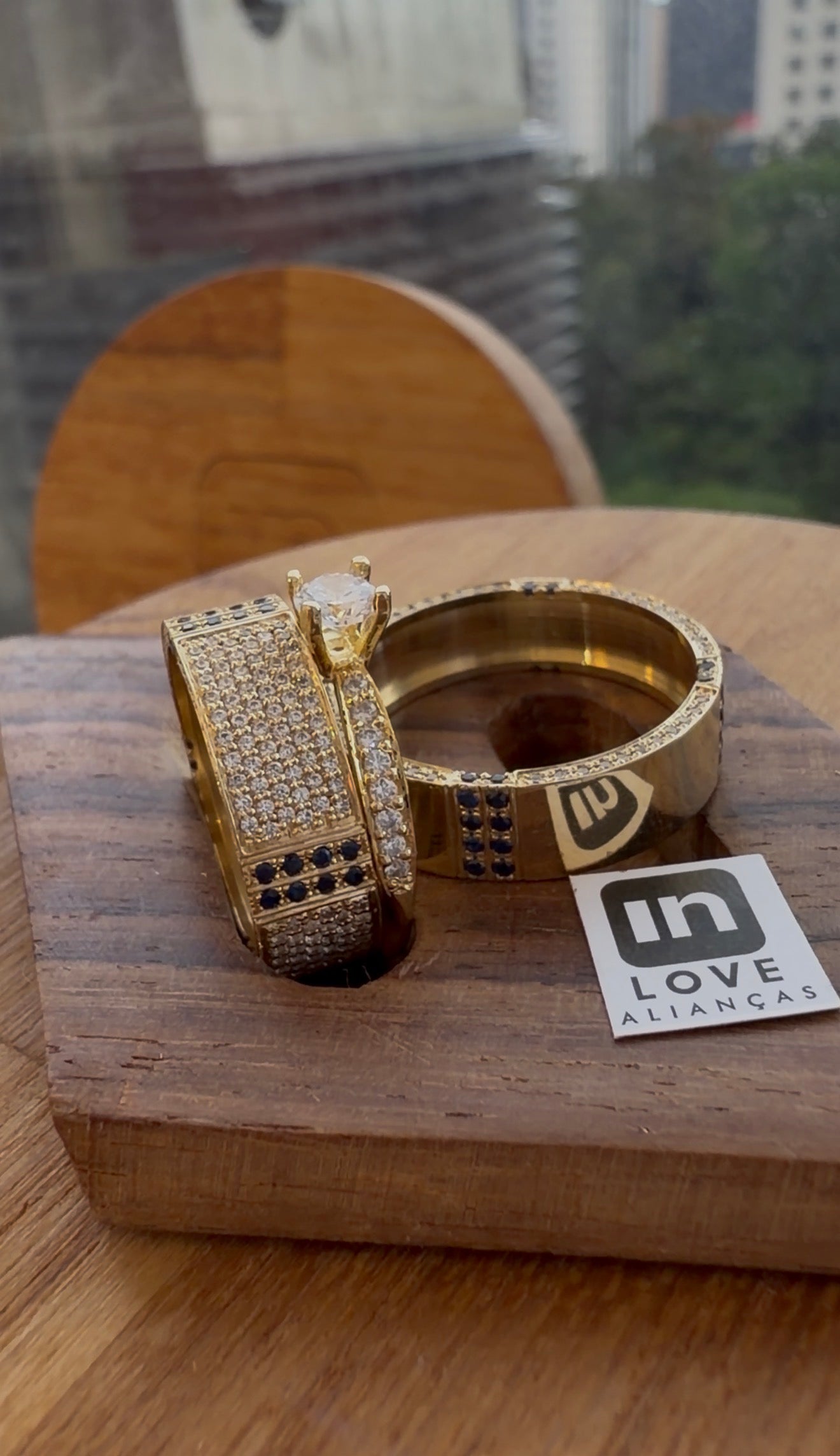 Par de Alianças em Ouro 18k - Modelo Eu Amo Você  | 6mm | 12x R$1.324.
