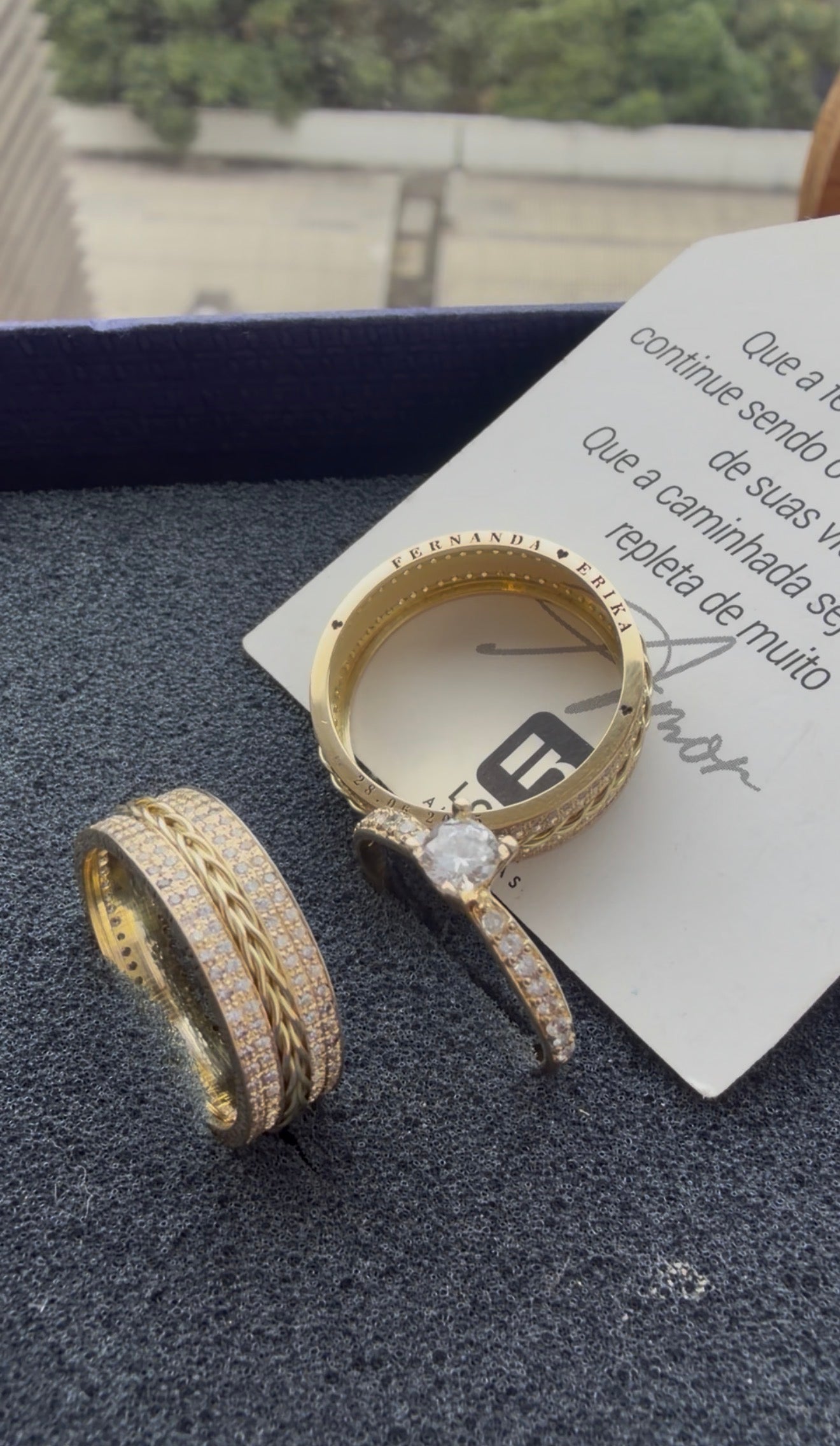 Par de Alianças em Ouro 18k - Modelo Eternity | 6mm |12x R$799