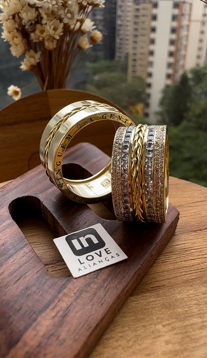 Alianças de Casamento em Ouro 18k - Modelo A Gente Junto | 10mm | 12x R$1.890