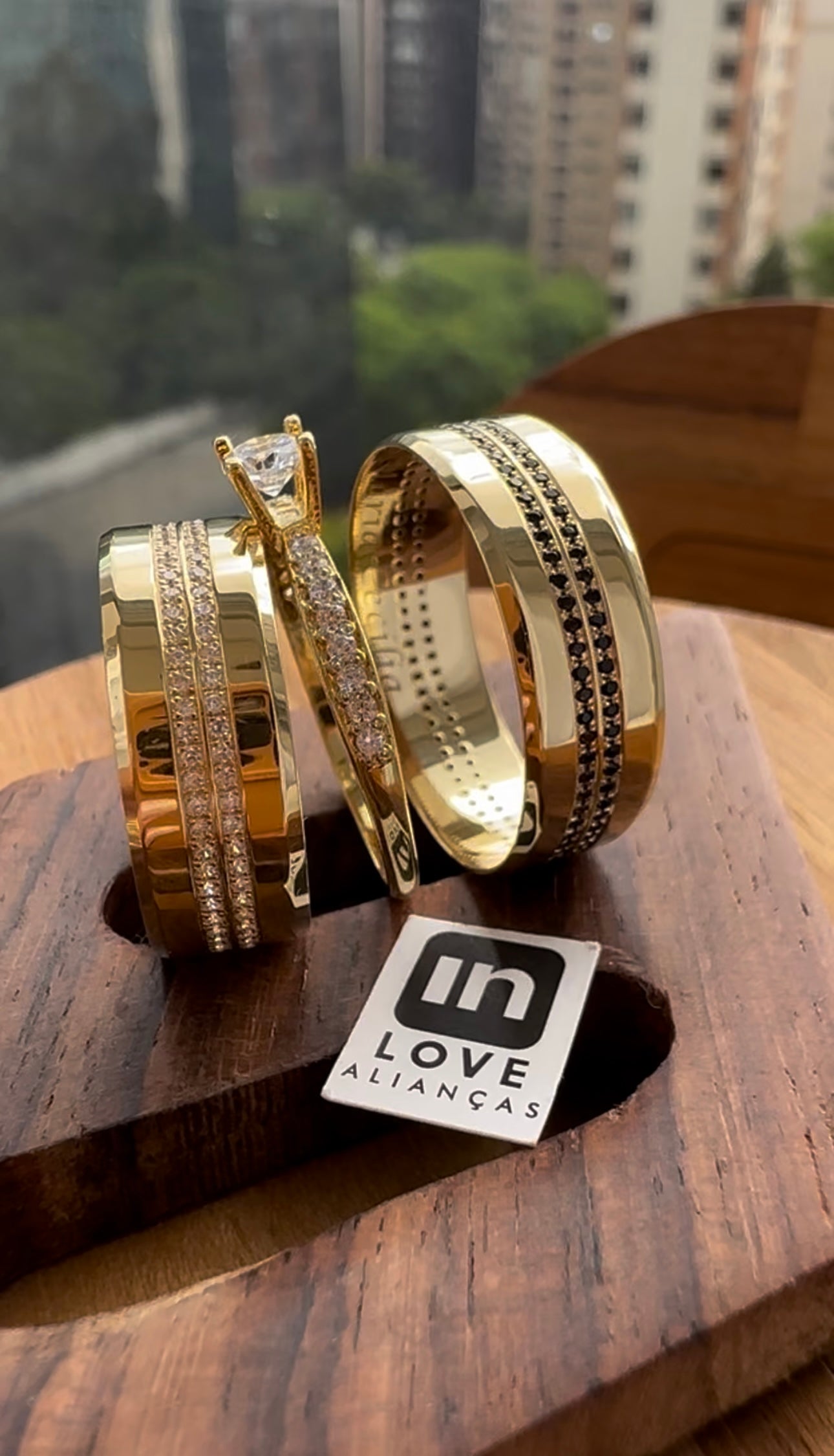 Par de Alianças em Ouro 18k - Modelo Meu Sorriso | 7mm | 12x R$699