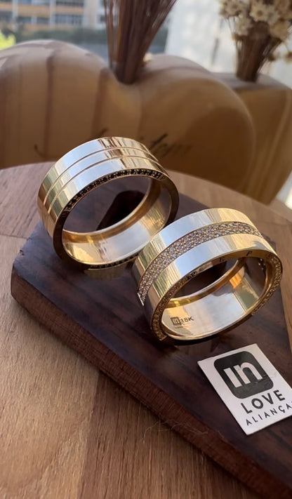 Alianças de Casamento em Ouro 18k - Modelo Carinho | 8mm | 12x R$946,66