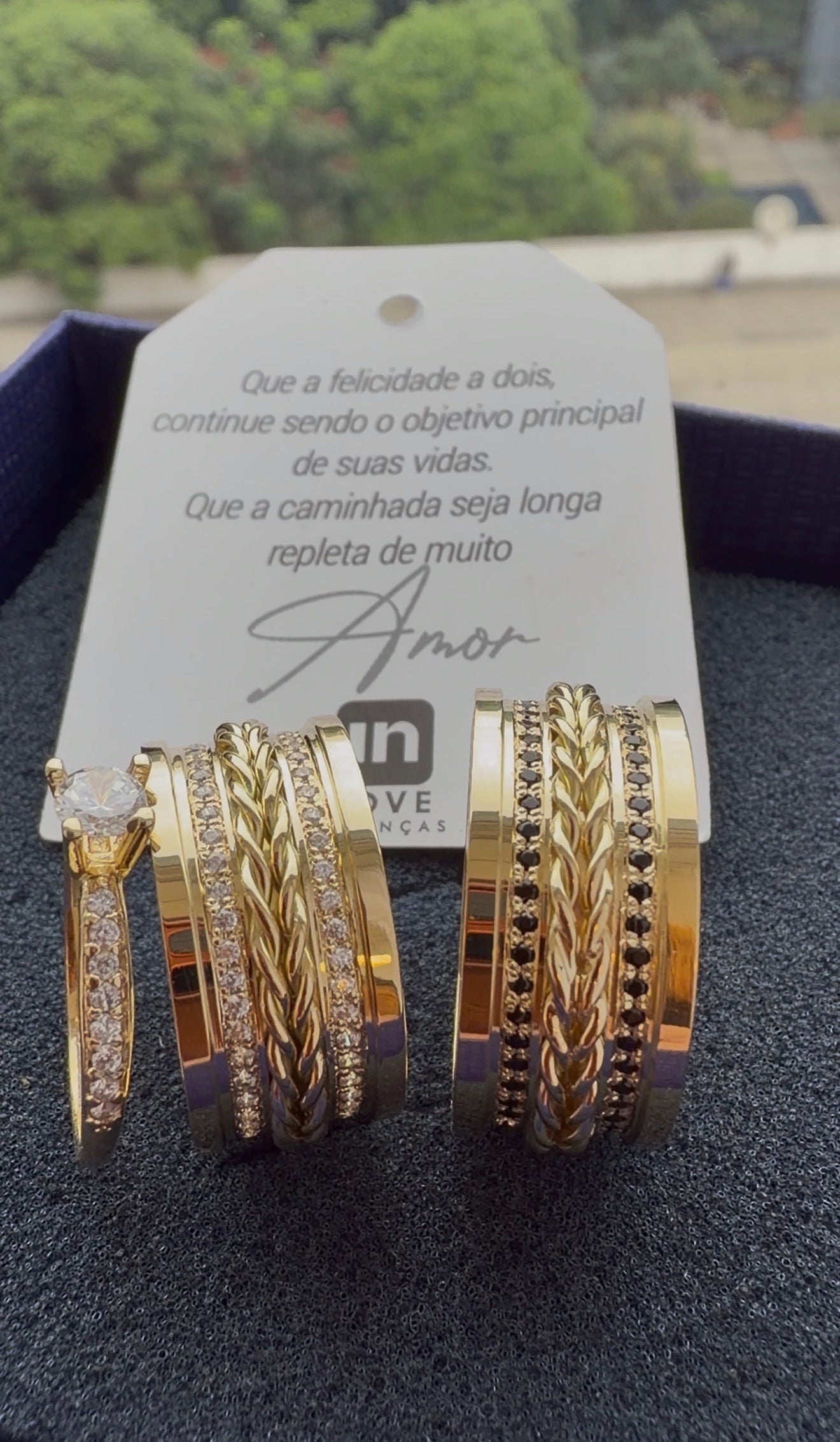 Par de Alianças em Ouro 18k - Modelo Nosso Santo Bateu | 10mm | 12x R$1.899.