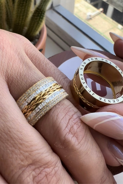 Alianças de Casamento em Ouro 18k - Modelo A Gente Junto | 10mm | 12x R$1.890