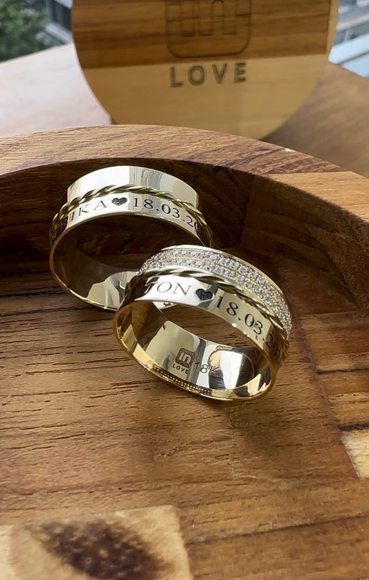 Alianças de Casamento em Ouro 18k - Modelo Encanto | 8mm | 12x R$778,33