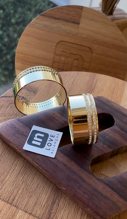 Alianças de Casamento em Ouro 18k - Modelo Sorte | 8mm | 12x R$666