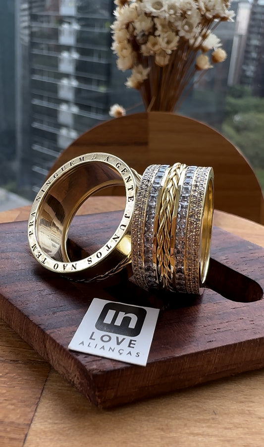 Alianças de Casamento em Ouro 18k - Modelo A Gente Junto | 10mm | 12x R$1.890