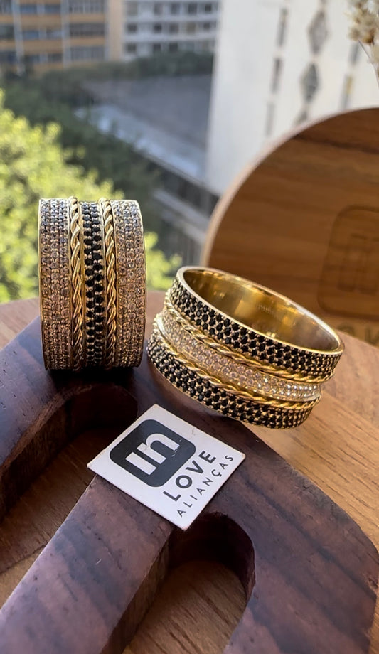 Alianças de Casamento em Ouro 18k - Modelo Pétalas | 10mm | 12x R$1.306,66