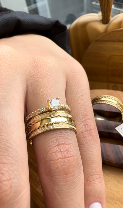 Alianças de Casamento em Ouro 18k - Modelo Momentos | 7mm | 12x R$640