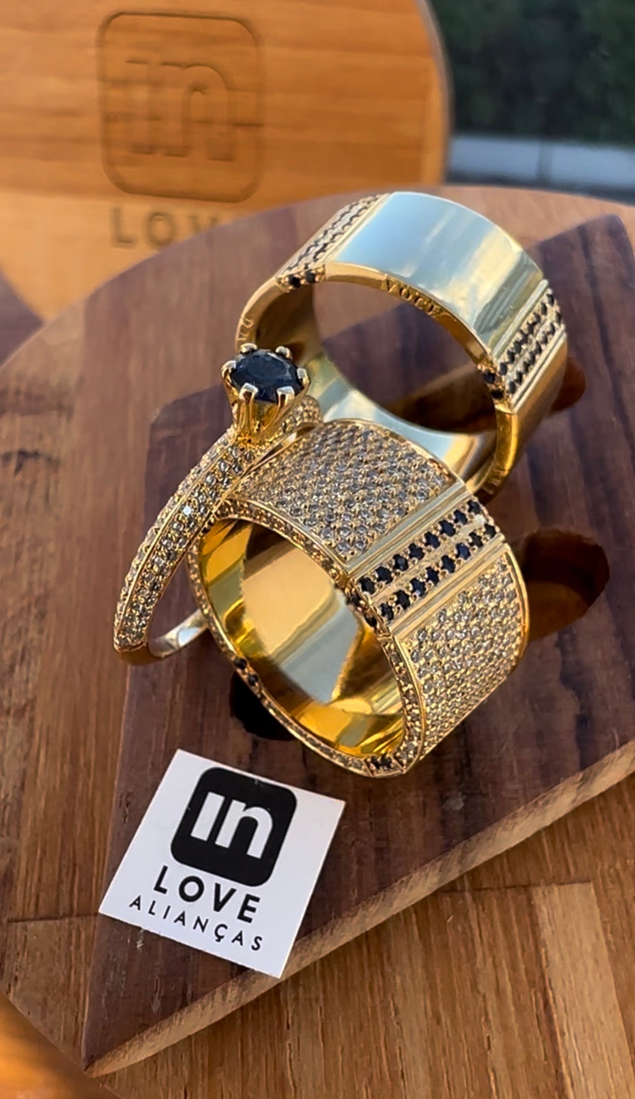 Par de Alianças + Anel em Ouro 18k | Diamantes & Safiras - Kit Eu Amo Você | 12x 4.100,00