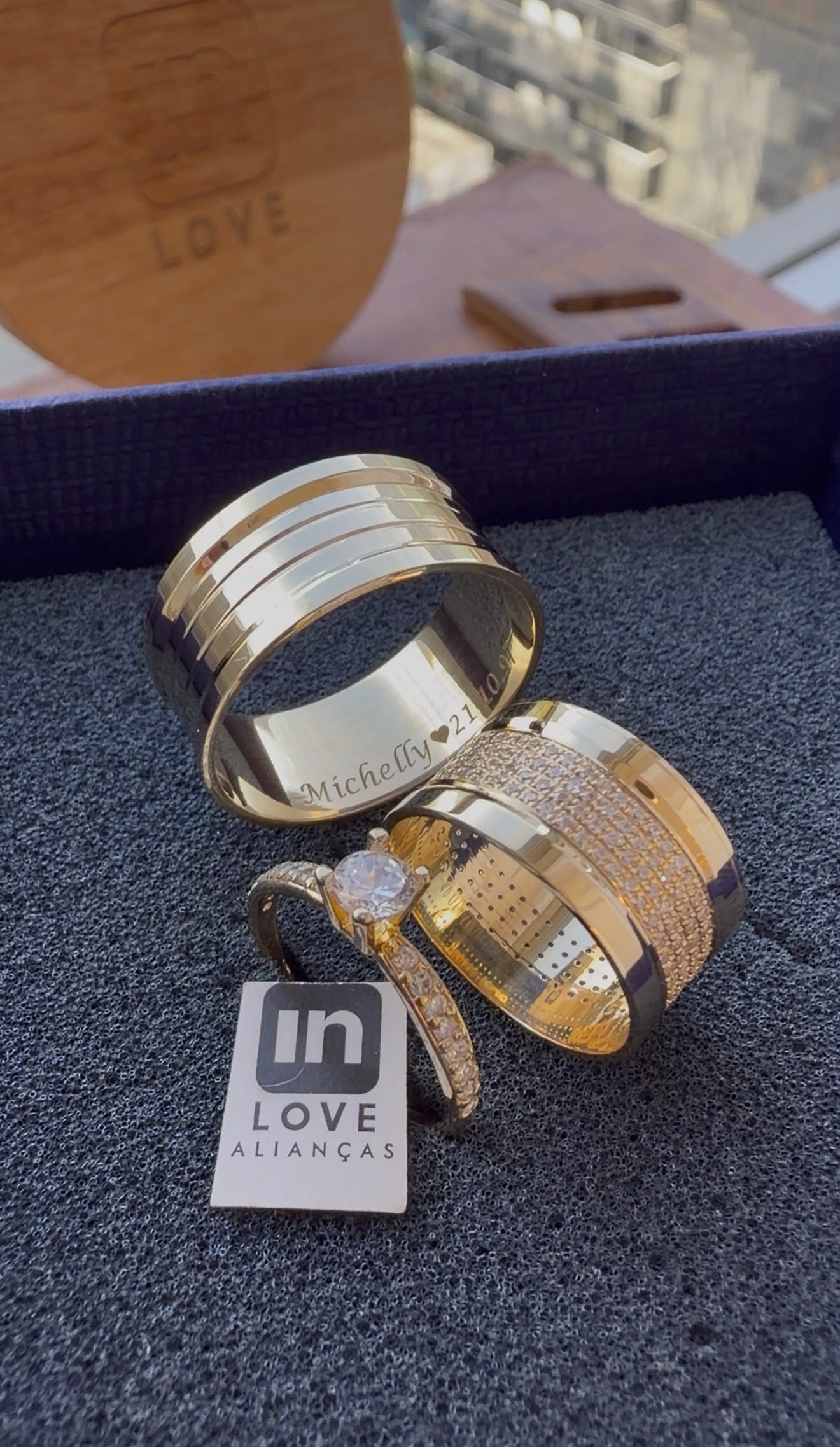 Par de Alianças em Ouro 18k - Modelo Maldivas | 9mm | 12x R$999.