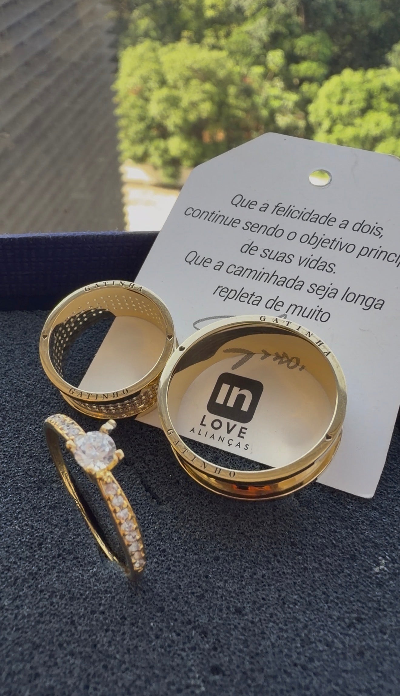 Par de Alianças em Ouro 18k - Modelo Intense | 8mm | 12x R$1.199.