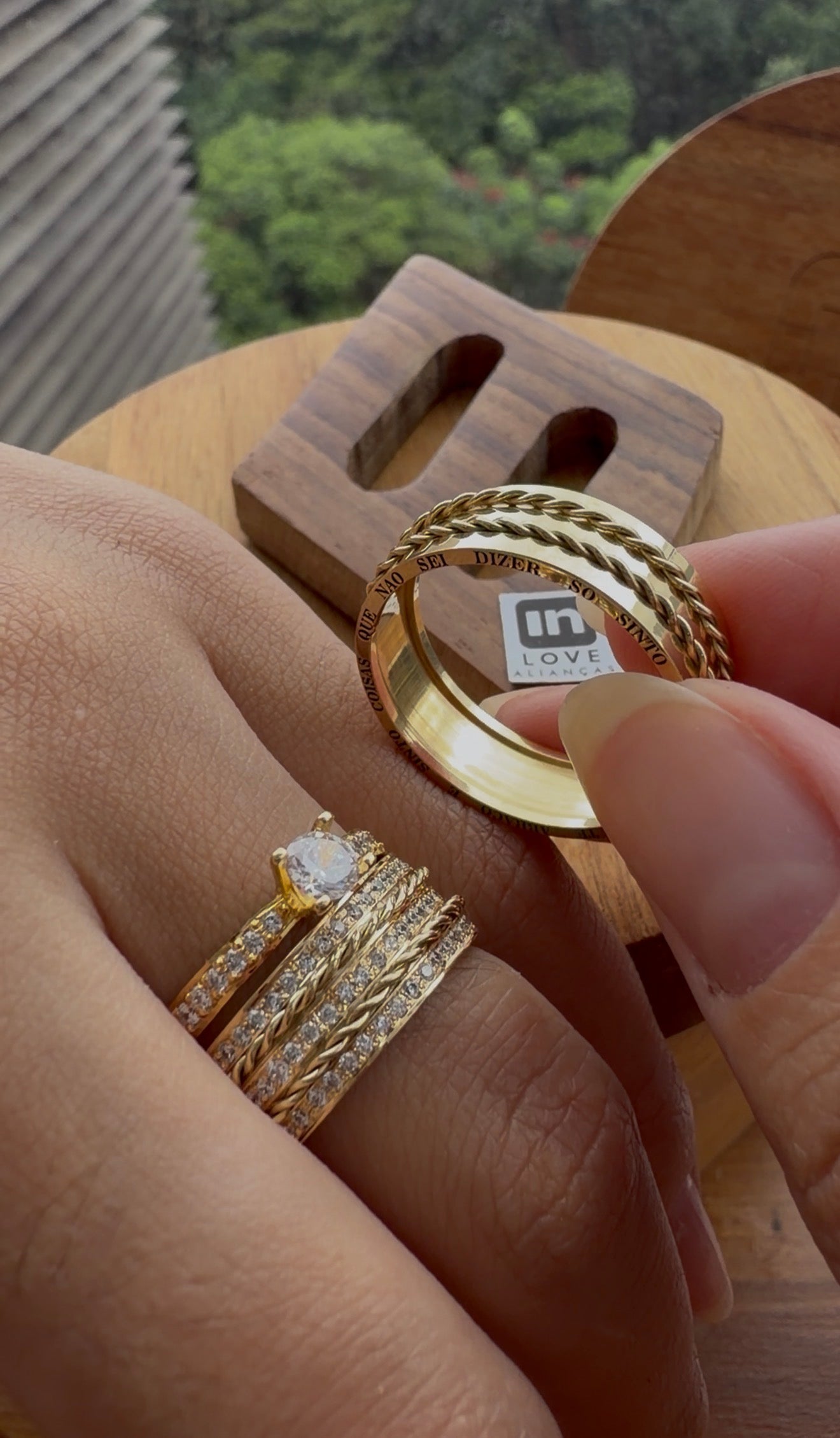 Par de Alianças em Ouro 18k - Modelo Momentos | 7mm | 12x R$999.