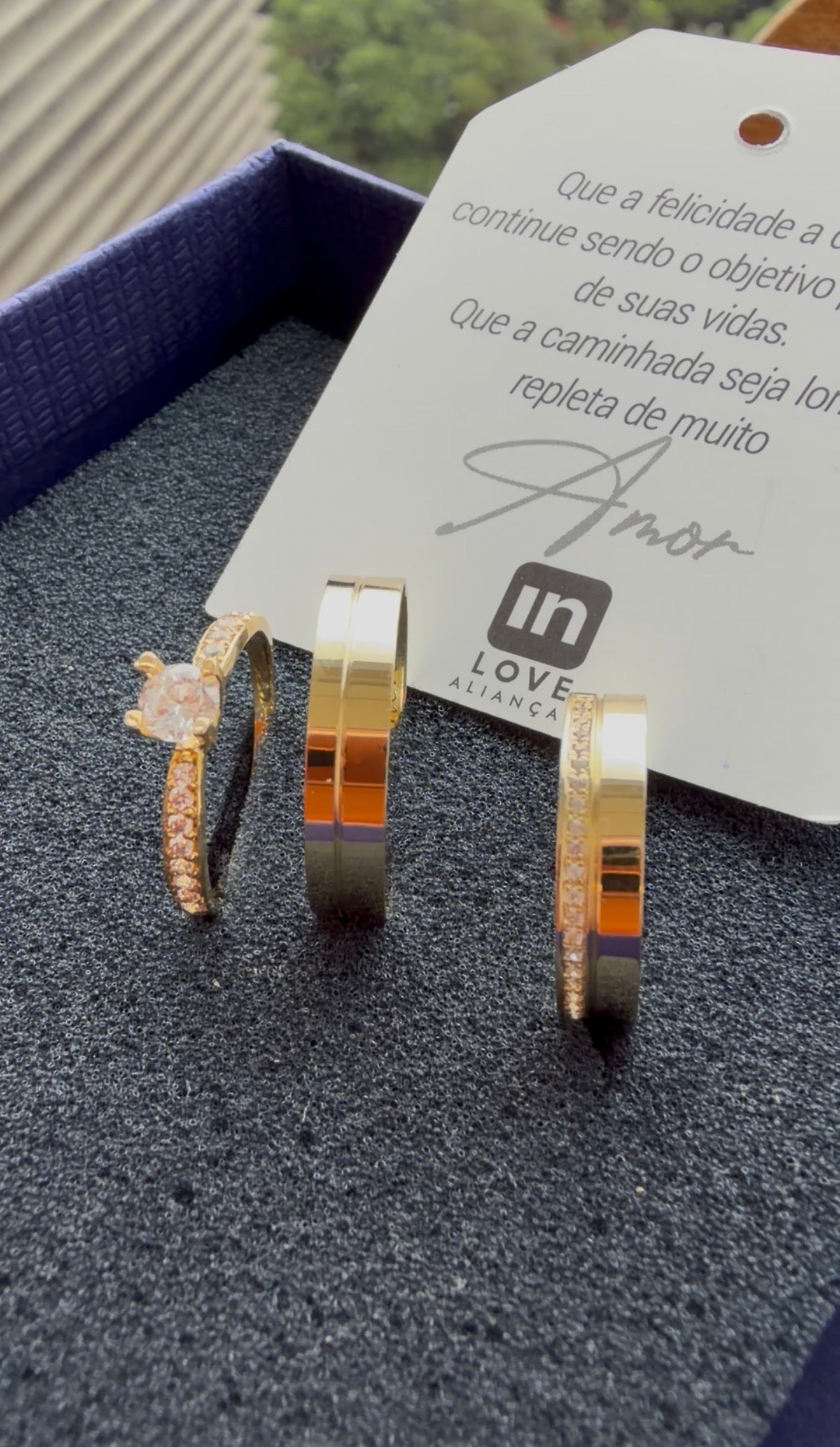 Par de Alianças em Ouro 18k - Modelo Eternamente | 4mm | 12x R$324