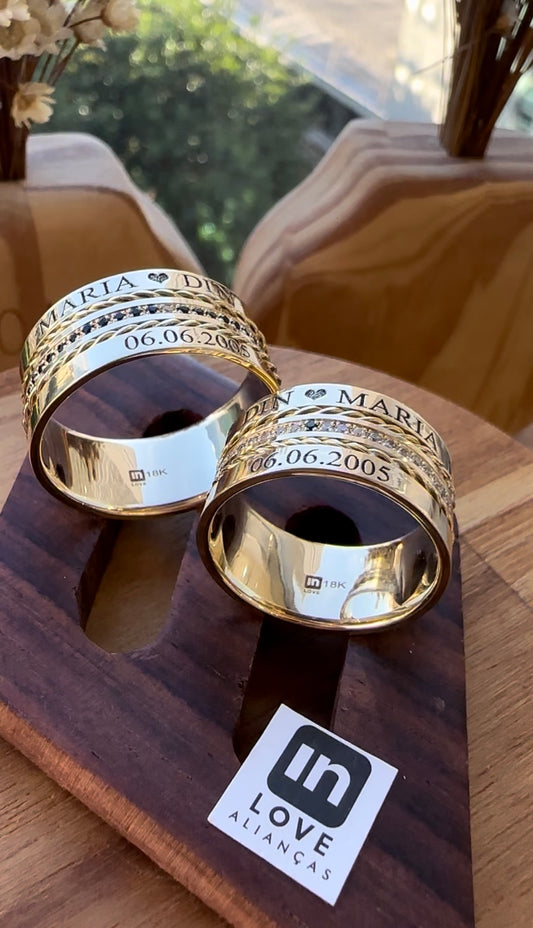 Alianças de Casamento em Ouro 18k - Modelo Bem me Quer | 10mm | 12x R$1.831,66